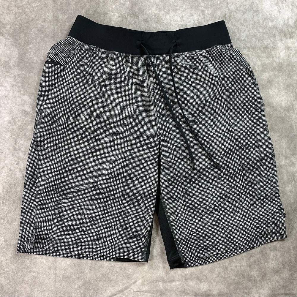 Lululemon Shorts Mens S Black T.H.E. Linerless‎ Short 10" Geometric Wicking